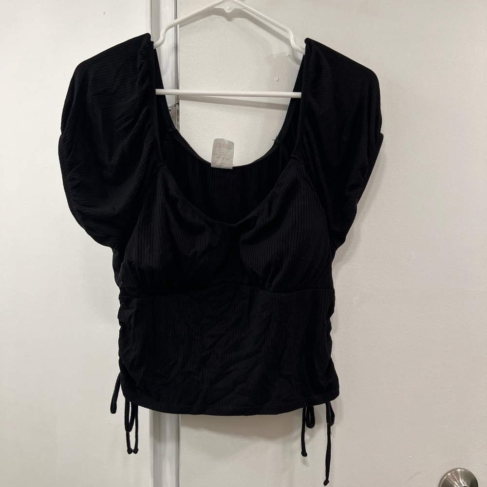 NoBoundaries Junior’s Scrunched Ribbed Black Top Size XL(15-17) Crop Top - Picture 2 of 5